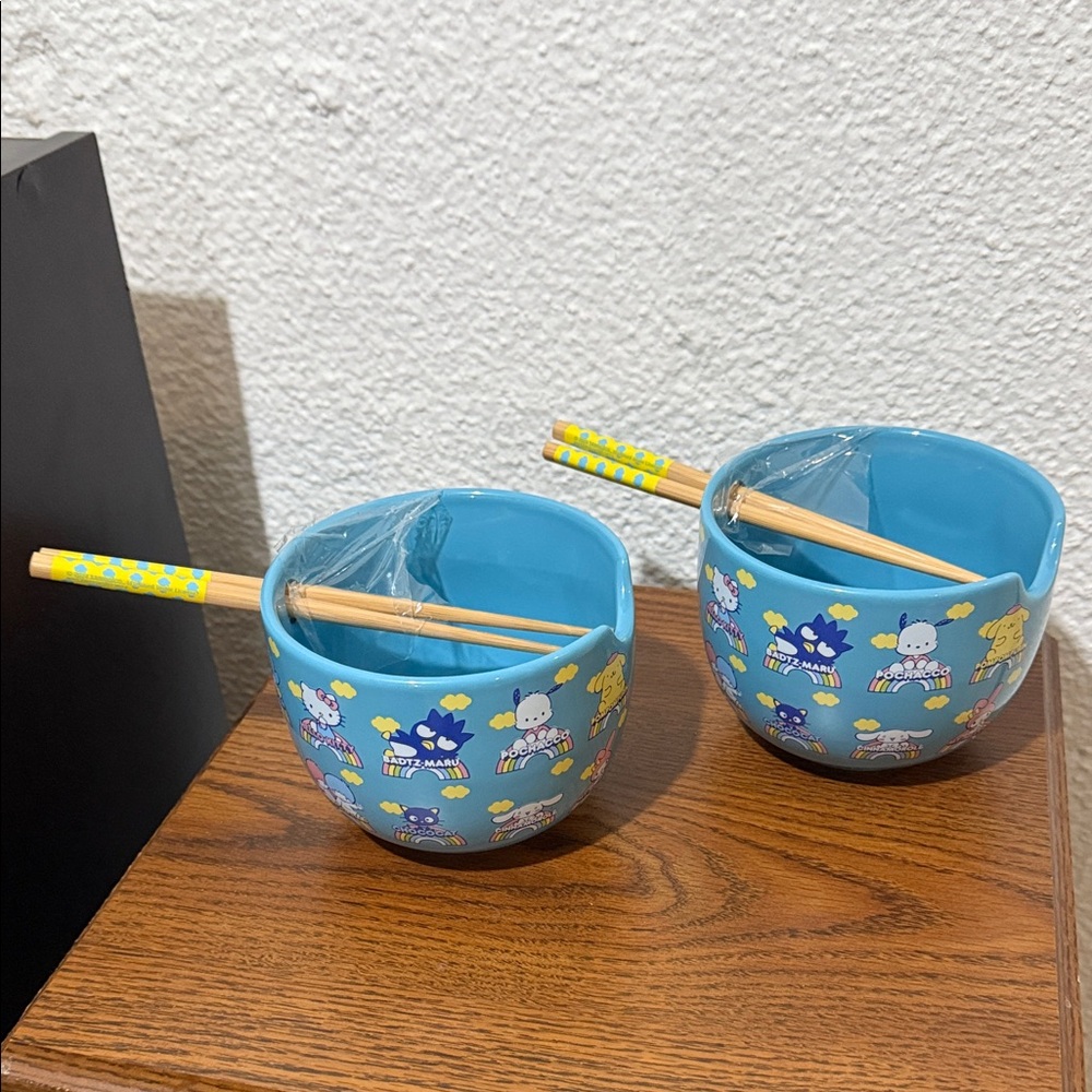 Sanrio Hello Kitty and Friends Blue 20-Ounce Ramen Bowl and Chopstick